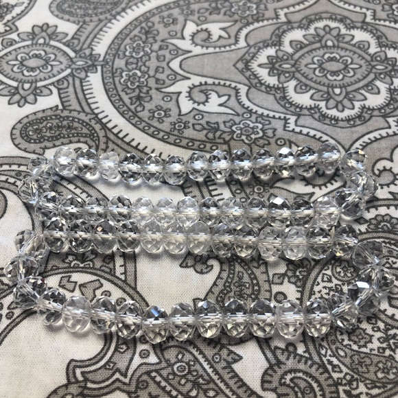 ⬇️ 🌴5 for $20🌴 2 clear beaded bracelets - Picture 2 of 6